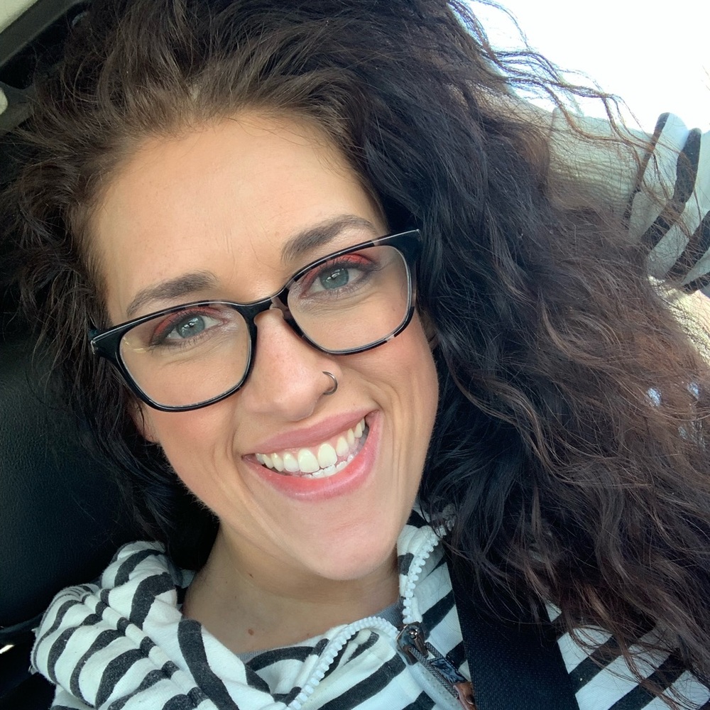 Meet your Posher, Carleigh